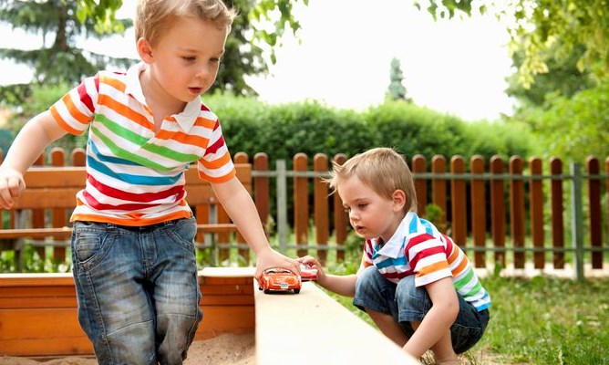 25 năm qua, bài test Torrance đã chỉ ra sự suy giảm trong khả năng sáng tạo ở trẻ nhỏ, tại sao?